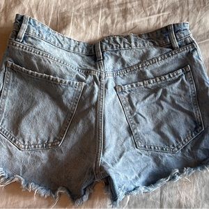 ZARA DISTRESSED BF JEAN SHORT